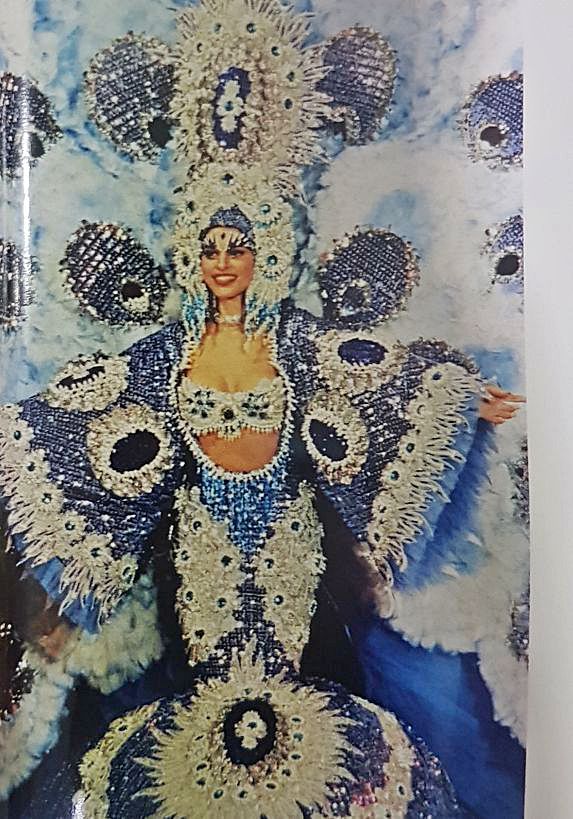 1990 Carmen Campo: ‘Reina de las Aves’.