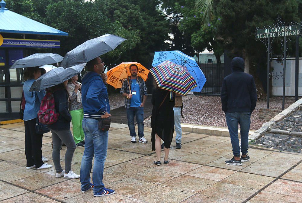 Un 12 de octubre pasado por agua