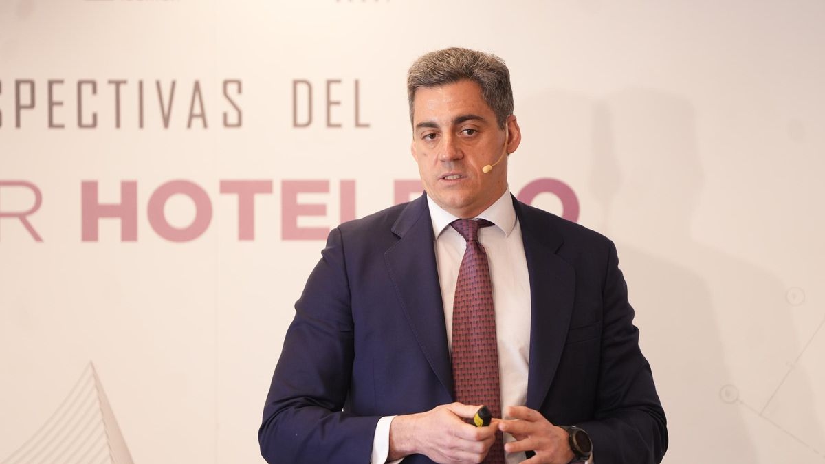 El socio responsable de Turismo, Transporte y Logística en PwC España, José Manuel Fernández Terán, durante la presentación del 'Smart Observatory y tendencias del sector hotelero'.