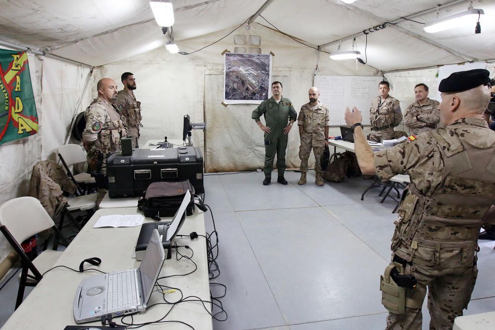 Los mejores pilotos de combate se reúnen en Málaga para mejorar sus habilidades y entrenarse al mando de los F-18