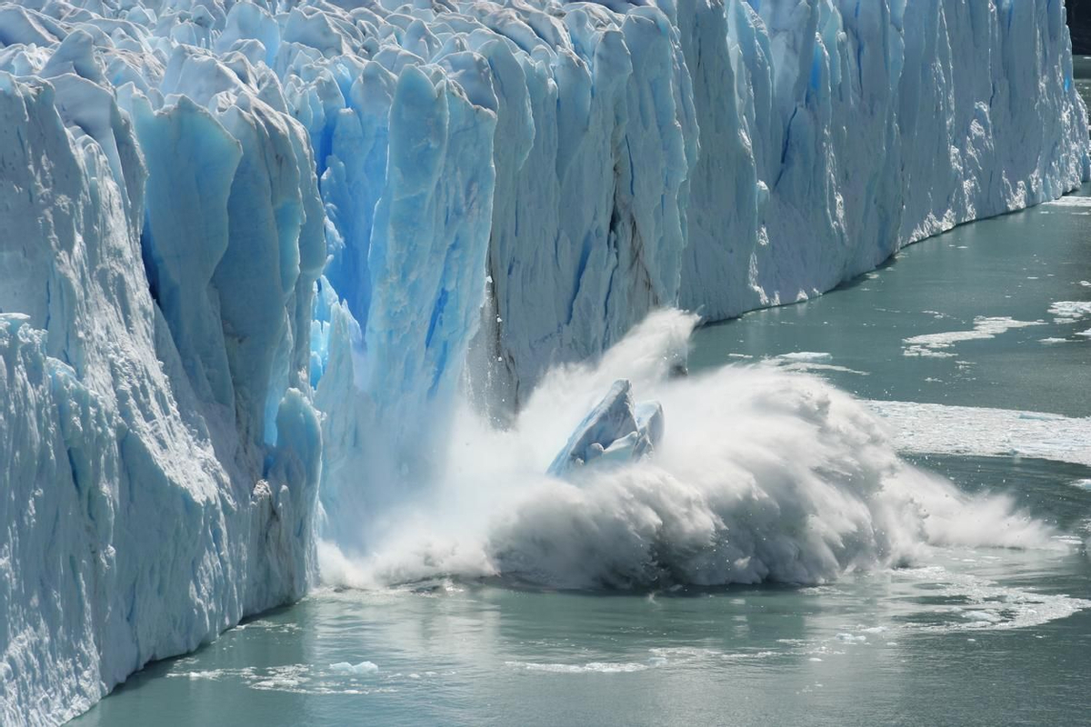 Tragedia climática - Deshielo de un glaciar