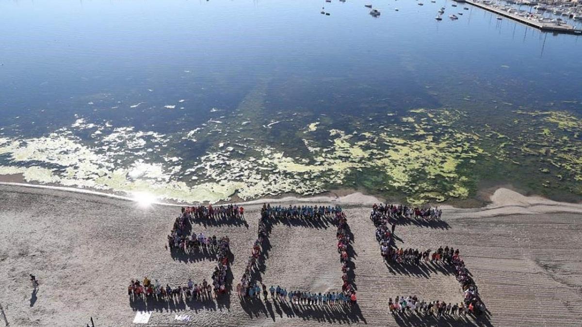 Manifestación para reclamar medidas contra la destrucción del Mar Menor. Juan Caballero