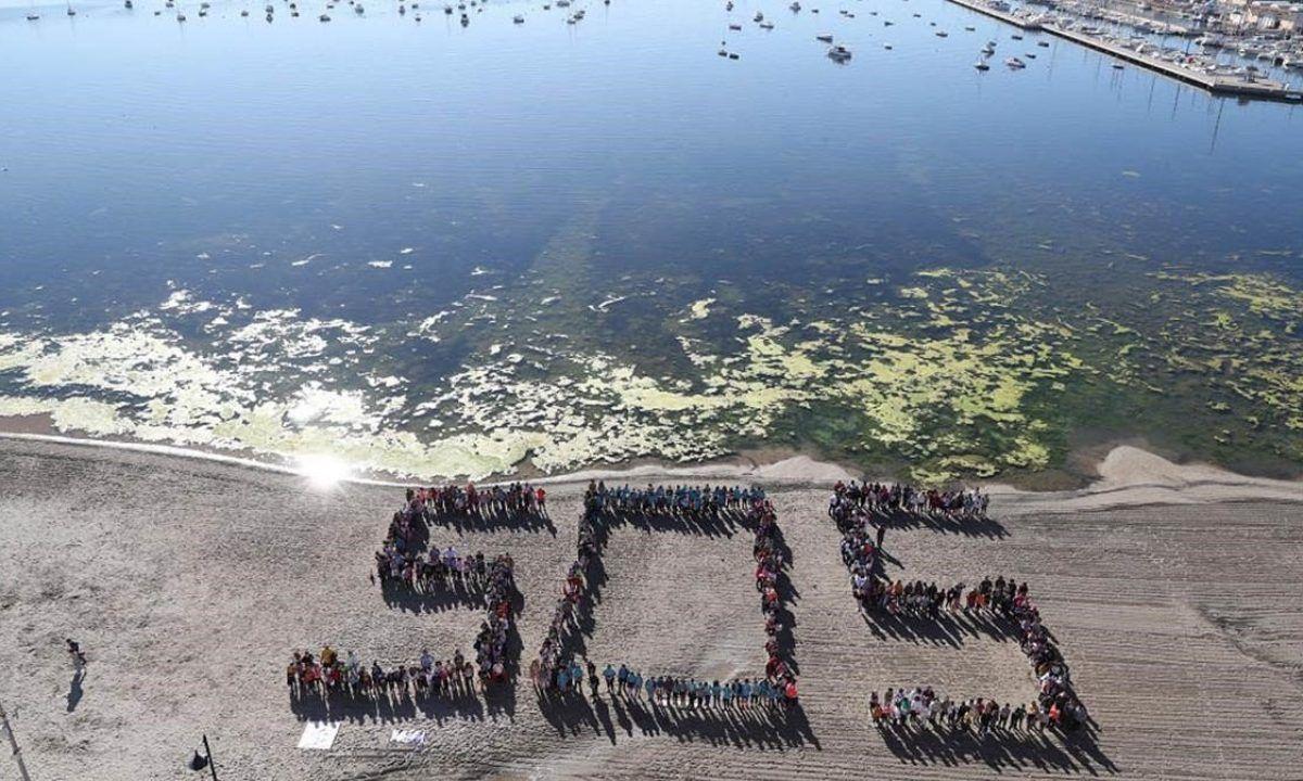 Manifestación para reclamar medidas contra la destrucción del Mar Menor. Juan Caballero