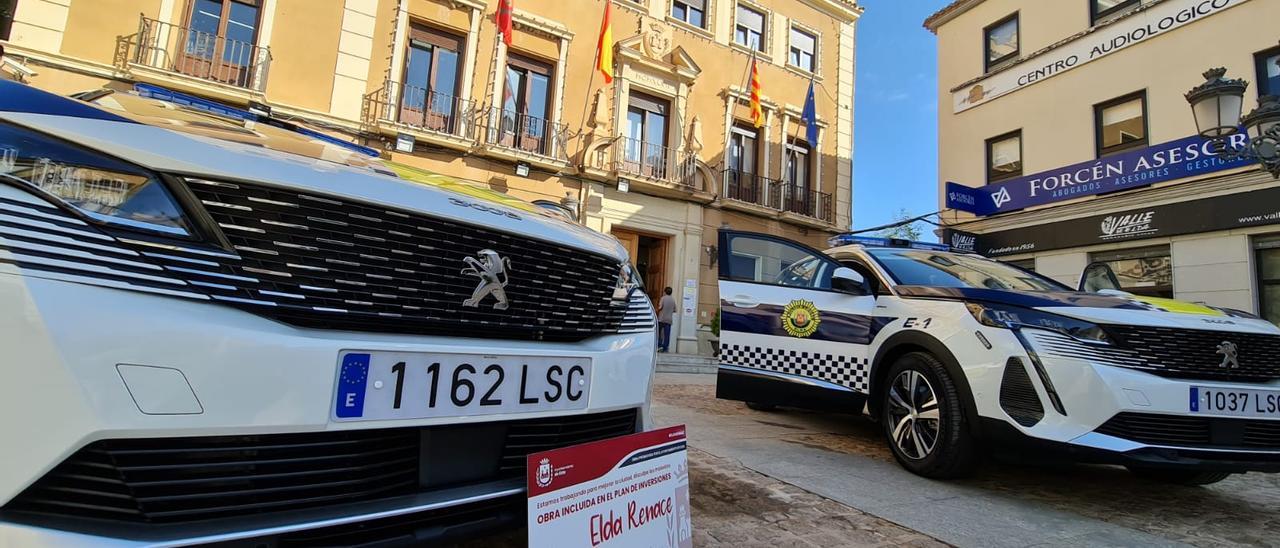 Los nuevos coches de la Policía Local de Elda.