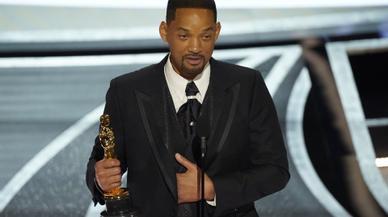 Will Smith pide perdón a Chris Rock tras el bofetón en los Oscar