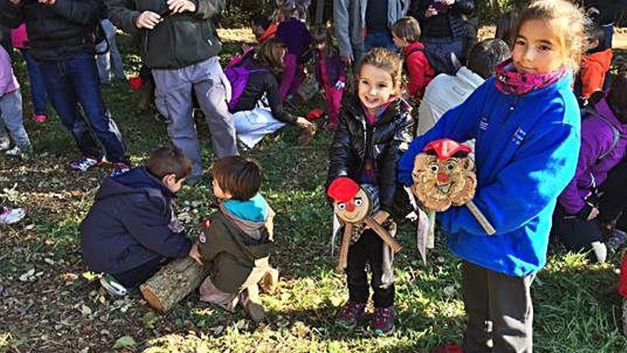 Anar a «caçar» el Tió al bosc