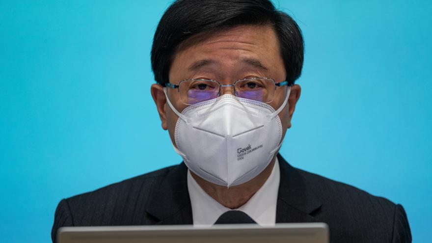 El jefe del gobierno de Hong Kong reivindica la buena salud de su sector financiero