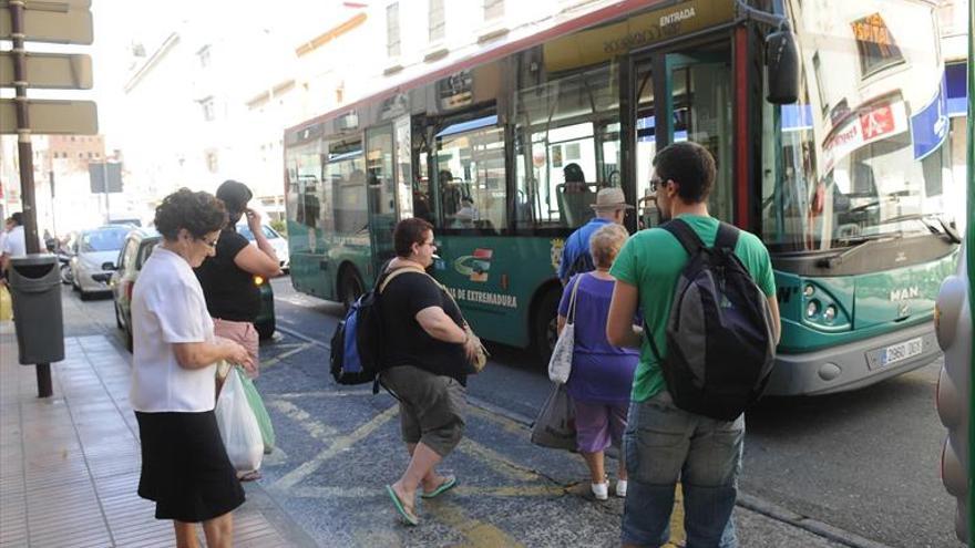 El autobús urbano ha logrado en cuatro año 42.226 usuarios más