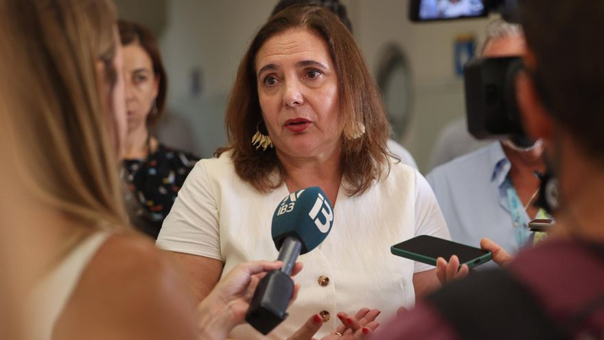 Salud deriva turistas a la privada en verano &quot;para intentar descongestionar&quot; el sistema público