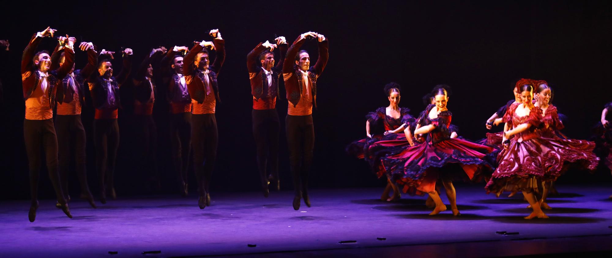 Actuación del Ballet Nacional de España en el Palacio de Congresos de la Expo