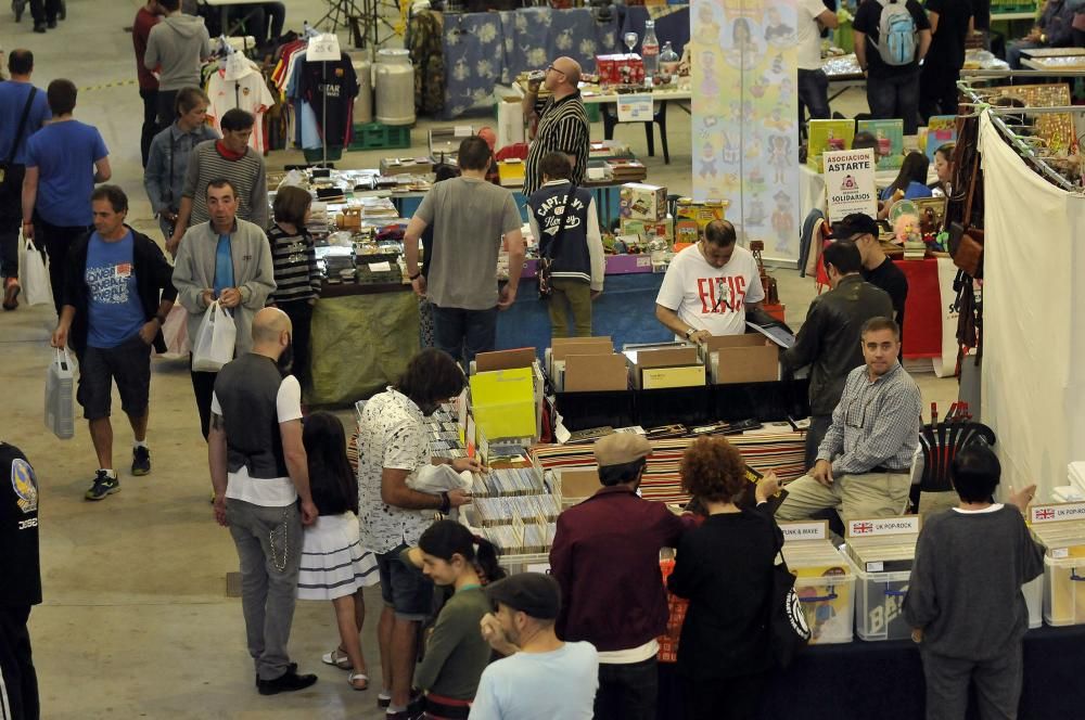 Feria de coleccionismo Santullano