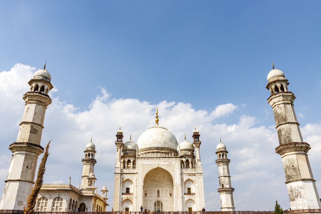 Muchos viajeros no serían capaces de encontrar diferencias entre el 'baby Taj' y el mausoleo original.