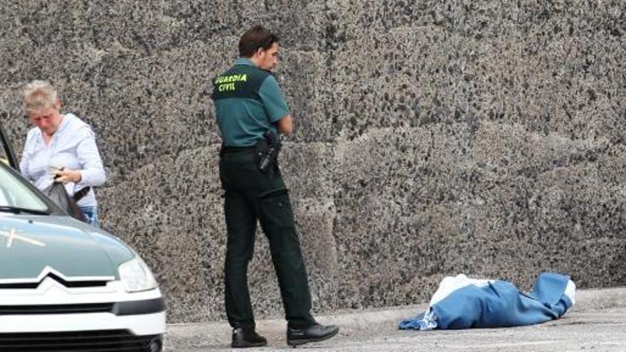 Muere un turista alemán en un barco de recreo cuando se bañaba en la costa de Tenerife