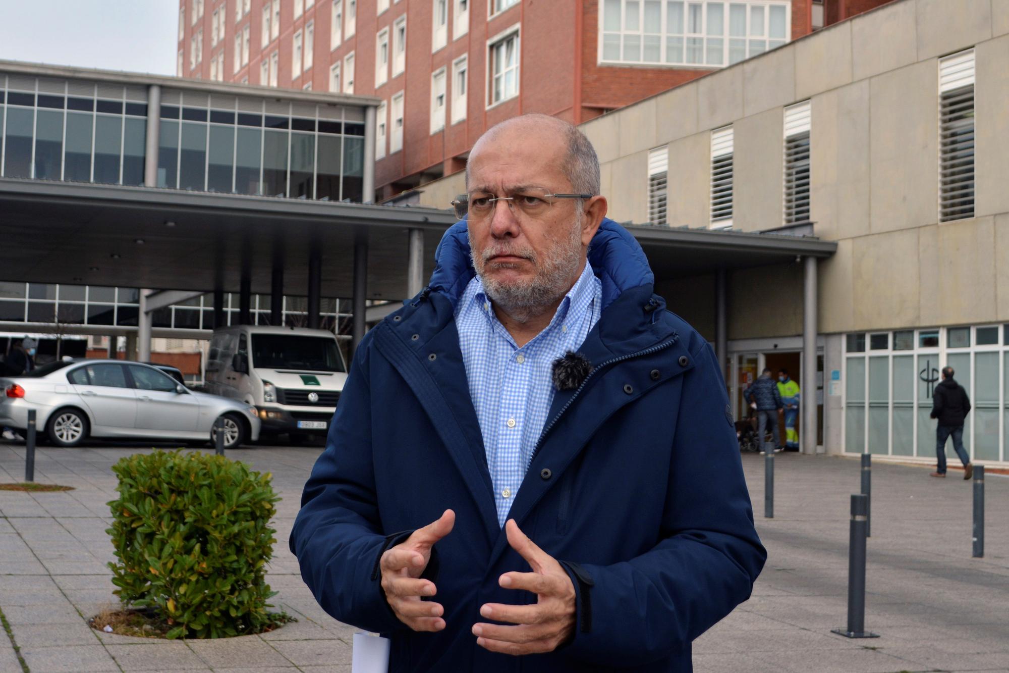 Francisco Igea, en el Hospital de Palencia