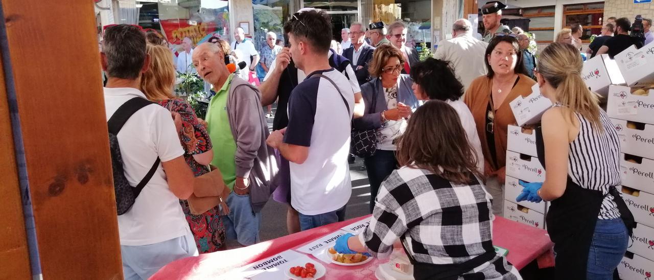 La Feria del Tomate de El Perelló: imagen de archivo de una edición anterior.