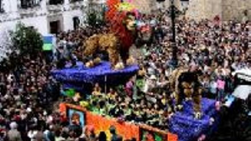 ´El rey León´, la mejor carroza de la romería de Piedraescrita