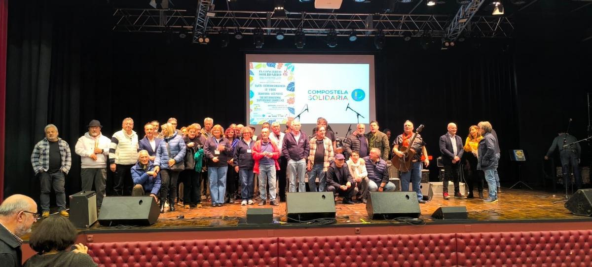Foto de familia del IX Concerto Solidario