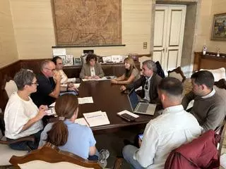 Santiago prepara sus depósitos de agua ante la previsión de la llegada del vertido el viernes al Tambre y alerta a Ames