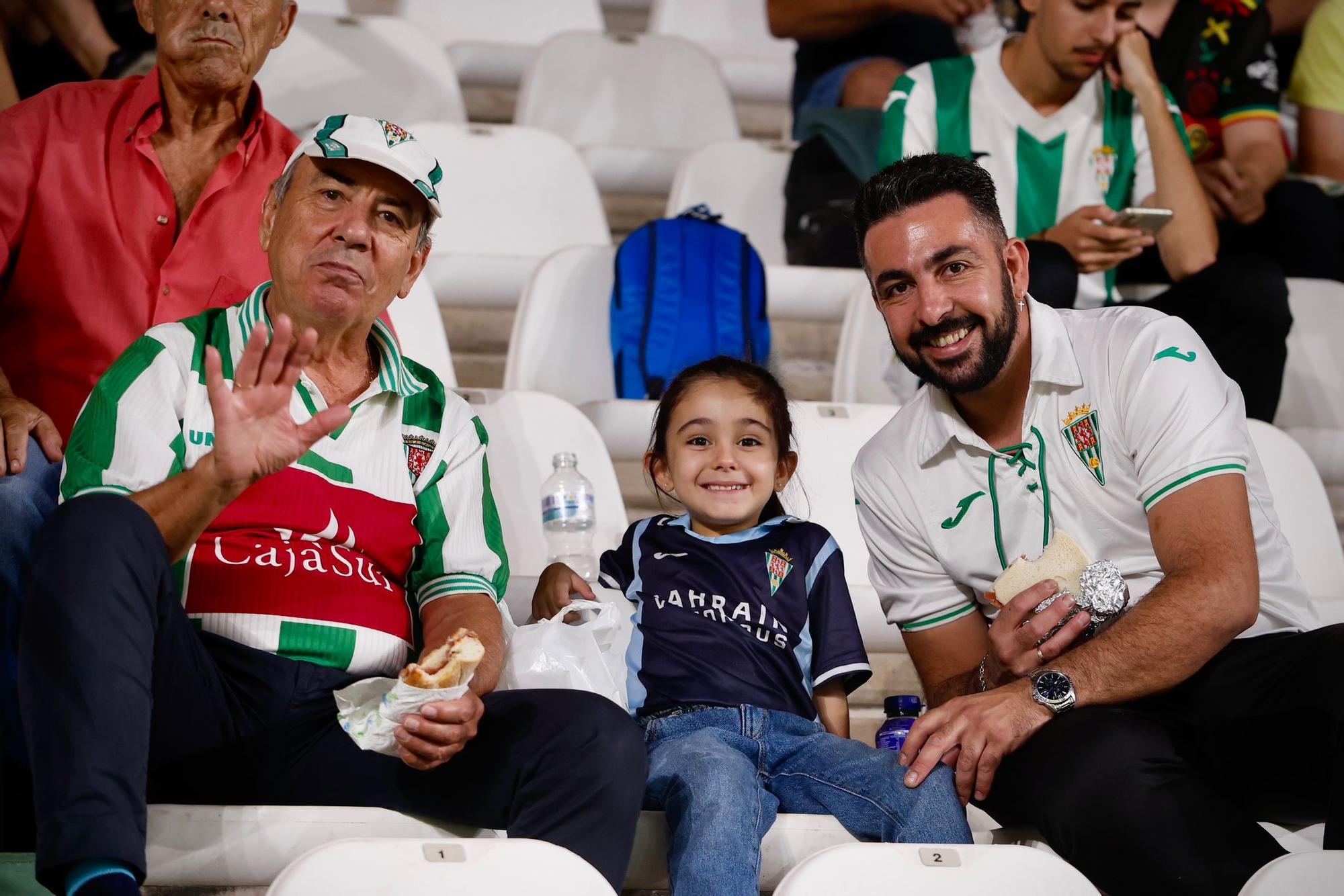 Córdoba CF-Cultural Leonesa | Las imágenes de la afición en El Arcángel