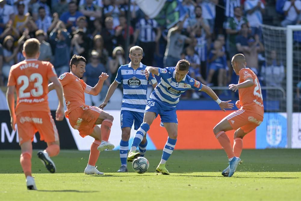 El Dépor le gana al Oviedo sobre la hora