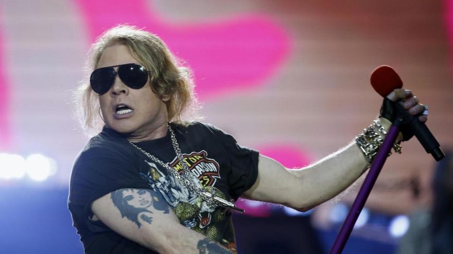 Guns and Roses abren su gira española en Bilbao