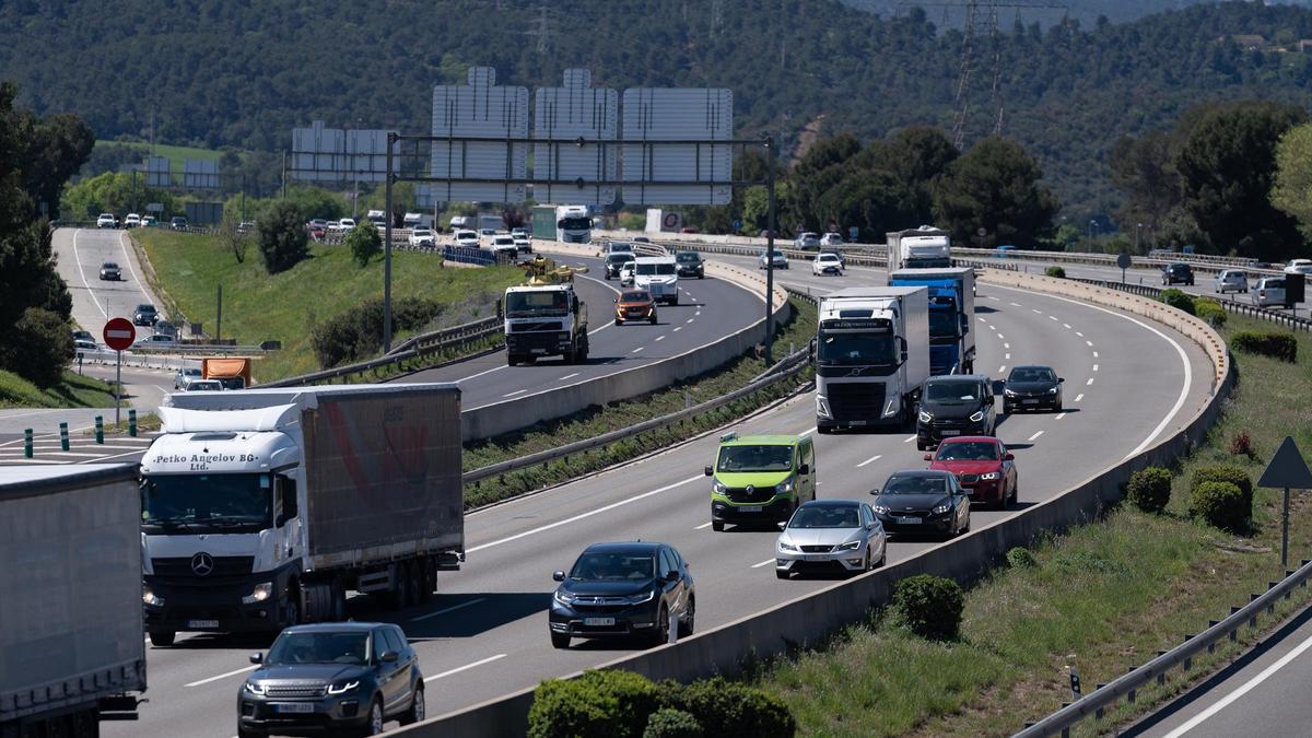 Una imatge d'arxiu de l'AP-7, durant l'operació sortida de Setmana Santa aquest any.