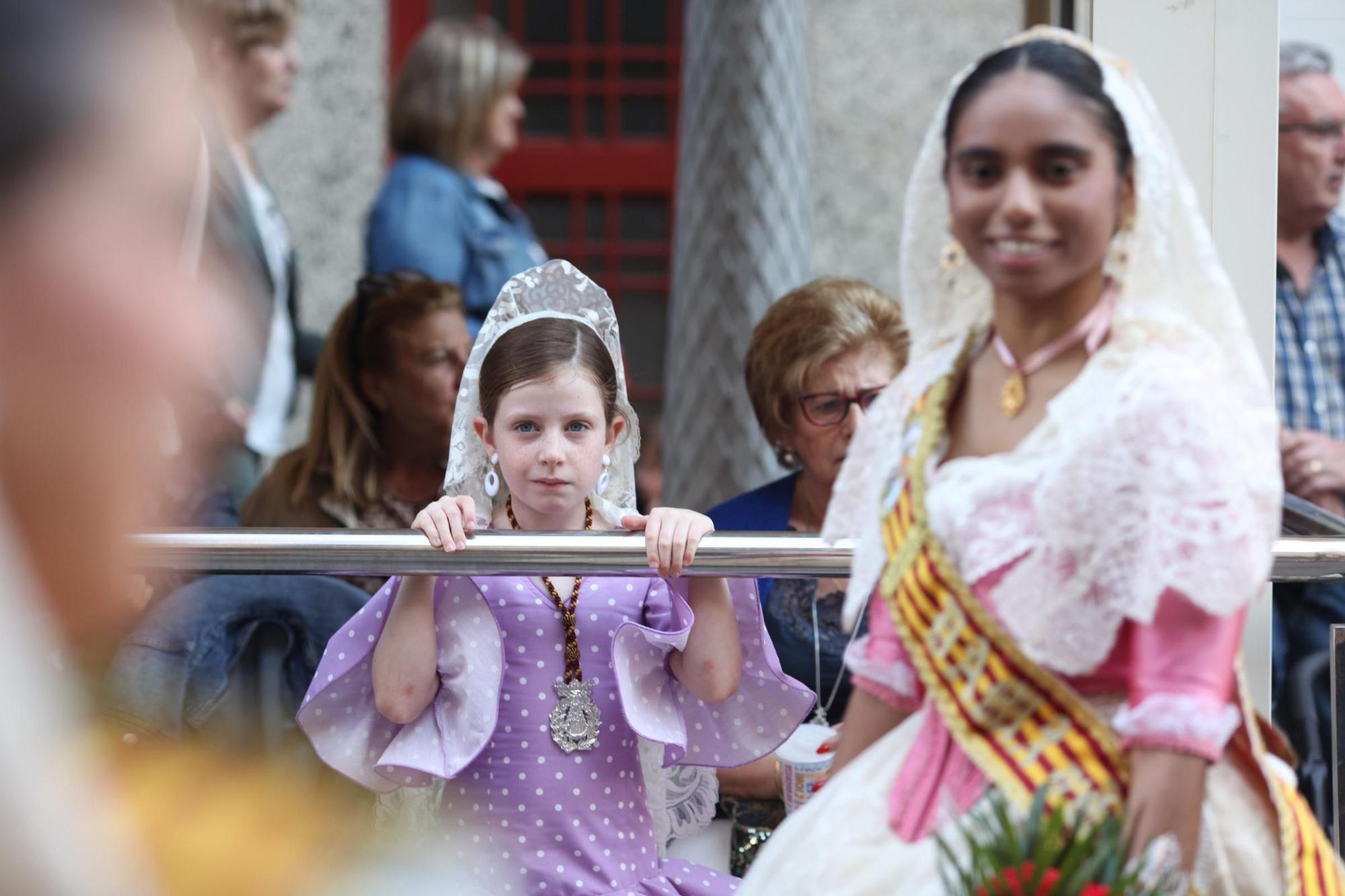 Galeria de fotos de l'ofrena de flors a Sant Pasqual en Vila-real