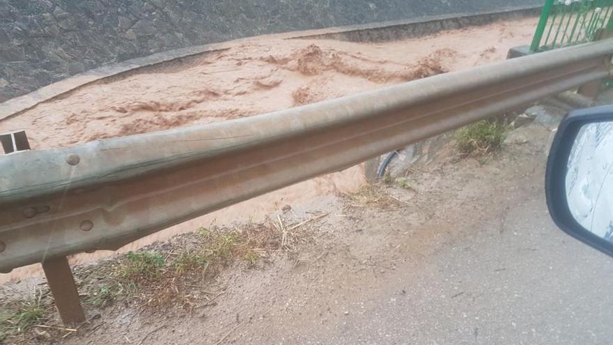 Una tromba de agua causa inundaciones en Almargen