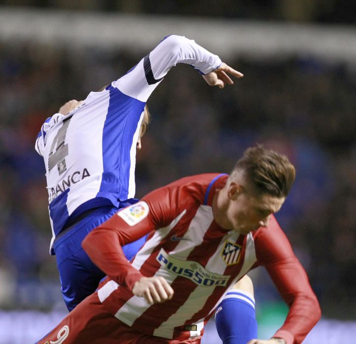 La secuencia del golpe de Fernando Torres en Riazor