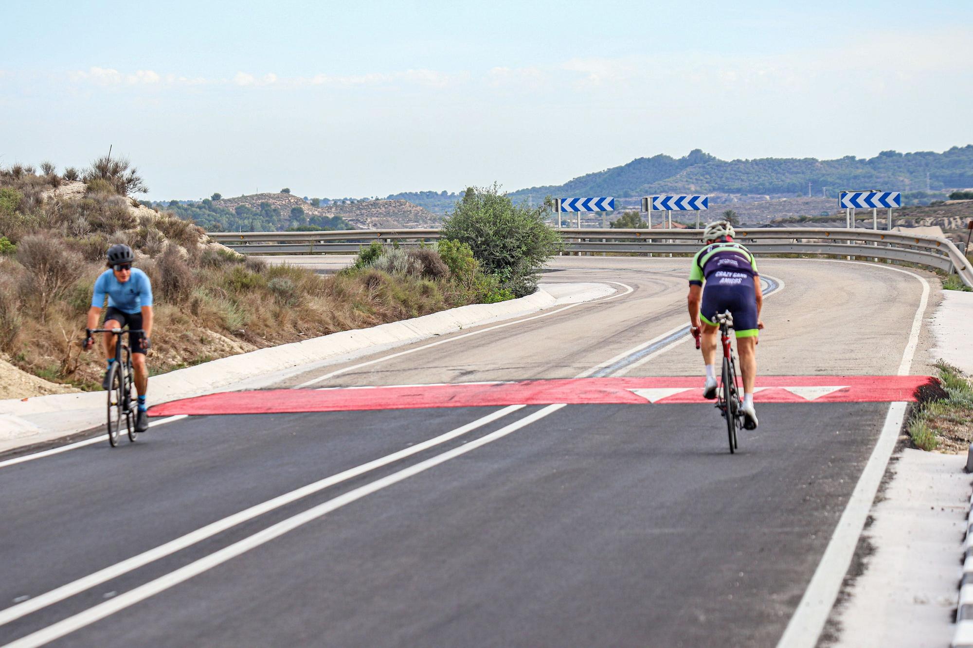 Así es el nuevo aspecto de la CV-950 que bordea el embalse de la Pedrera