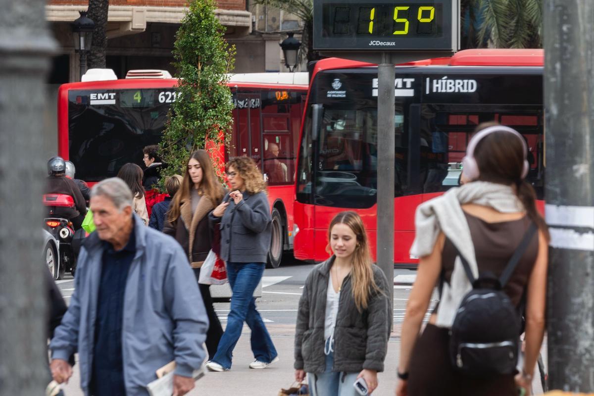 València se prepara para el desplome de las temperaturas