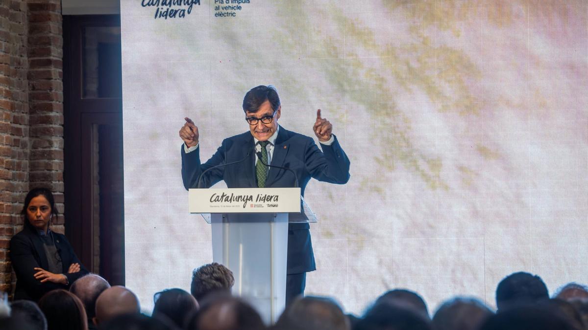 El presidente de la Generalitat, Salvador Illa, presenta el acto 'Accelerem' - Pla d'impuls al vehicle elèctric 2025-2030'.