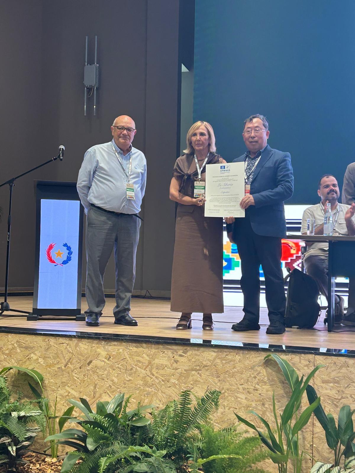 Representantes de La Siberia recogen en Paraguay el reconocimiento de la UNESCO tras la aprobación de la ampliación de la Reserva de la Biosfera.