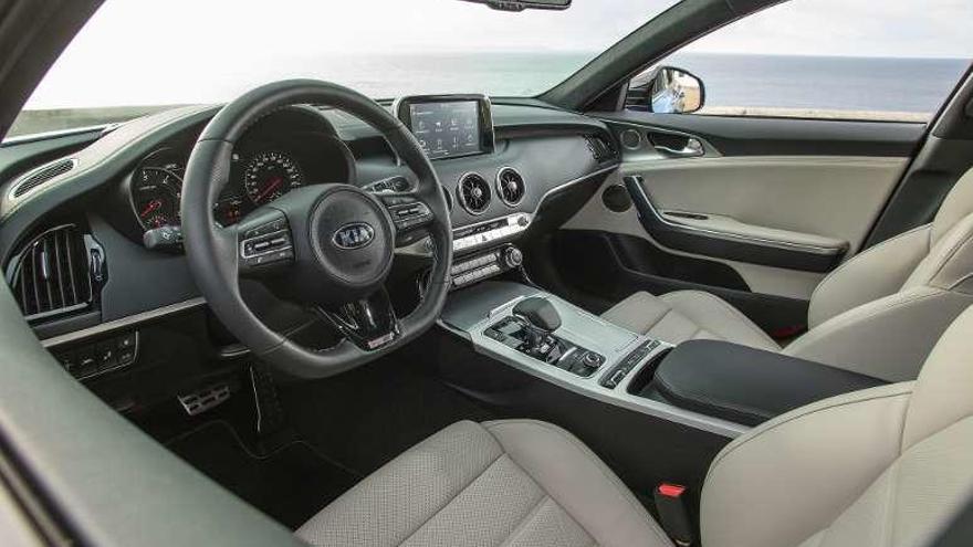 Interior del KIA Stinger.