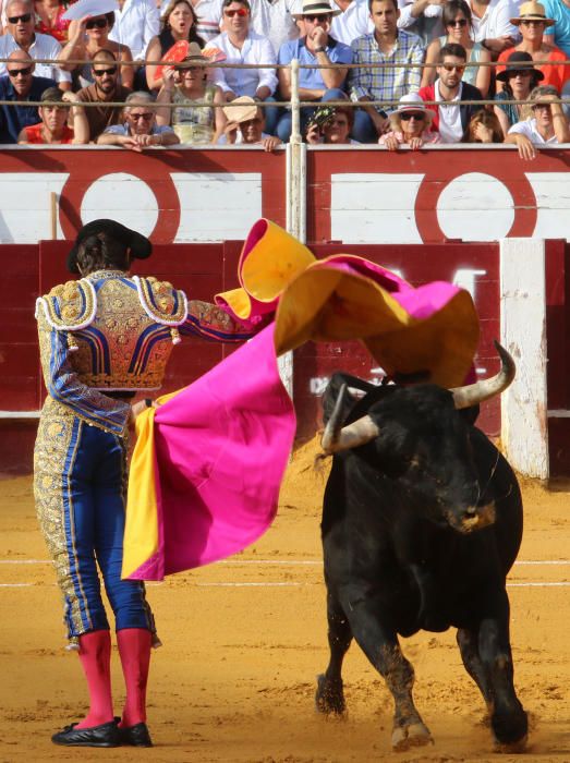 Castella y Talavante dan brillo a la tarde en Málaga