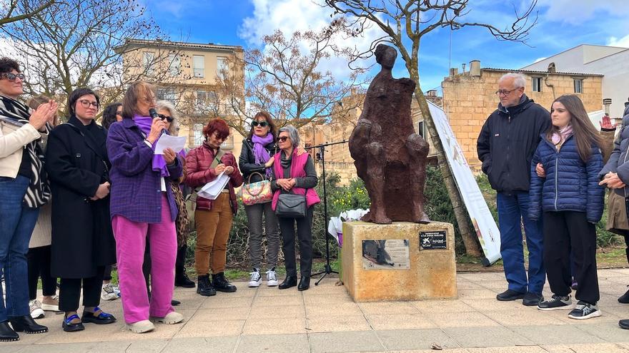 8M | Manacor ensalza el recuerdo feminista de Antònia Matamalas