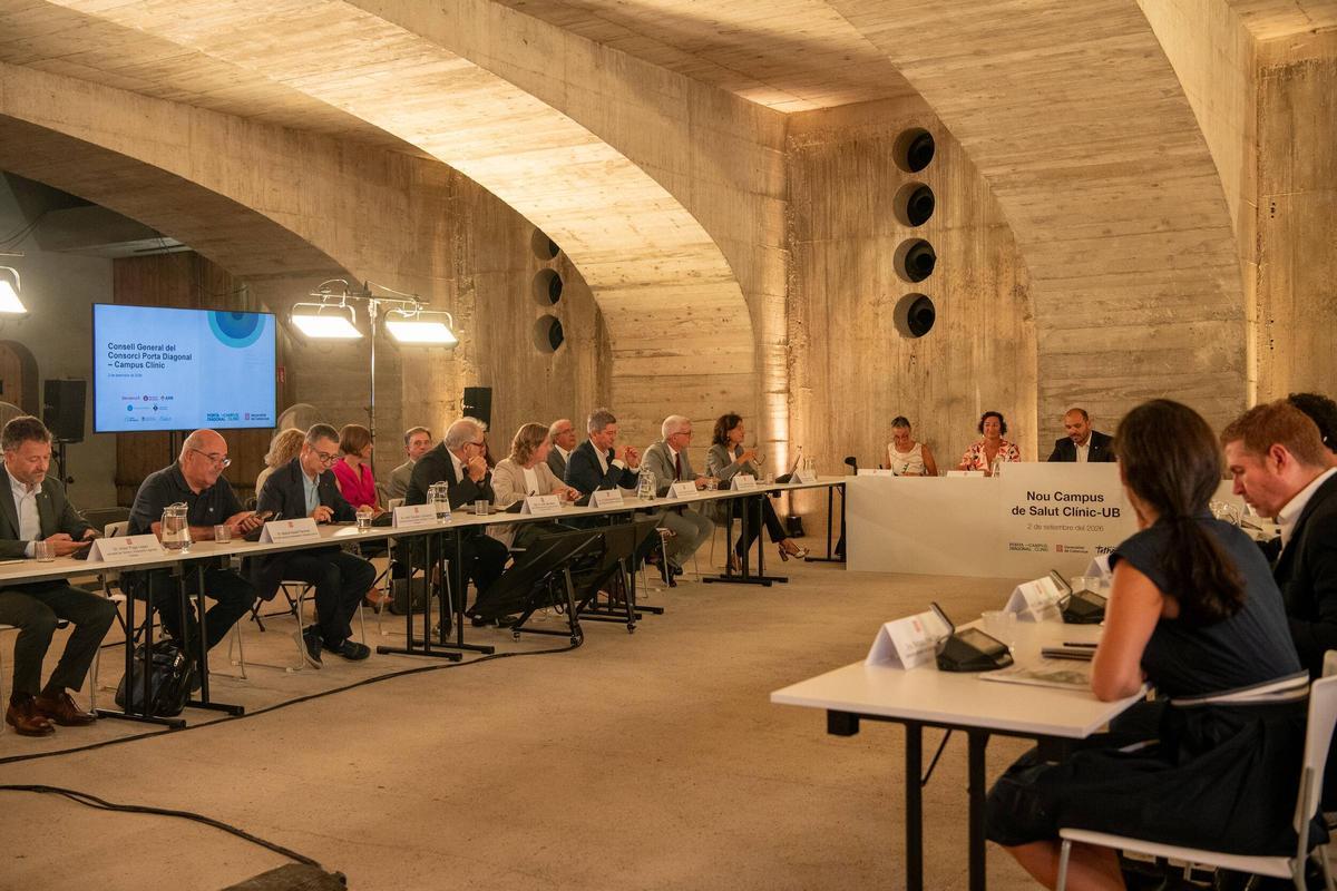 Reunión del Consorcio del Campus Clínnic en el Espai Corberó de Esplugues de Llobregat.