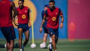 Primer entrenamiento de Gabriel Jesus en la vuelta de Gavi