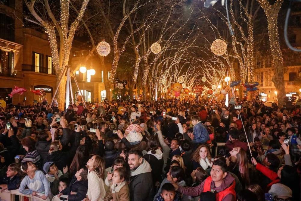 Bevor am Samstagabend (3.12.) in Palma die Weihnachtsbeleuchtung eingeschaltet wurde, gab es jede Menge Unterhaltung für die Kinder.