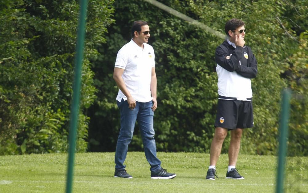 Alemany y Murthy, atentos al entrenamiento