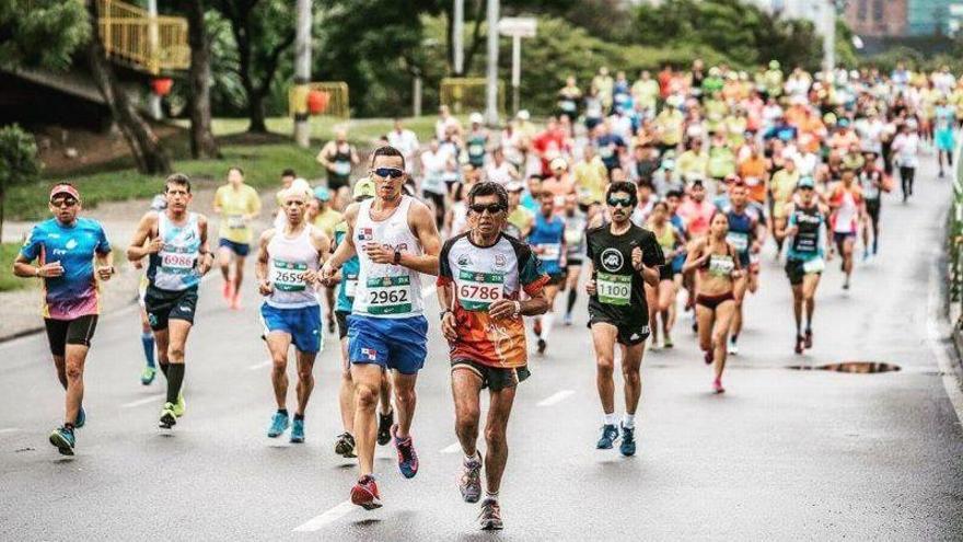 El keniano Kiprono, atropellado en el medio maratón de Medellín