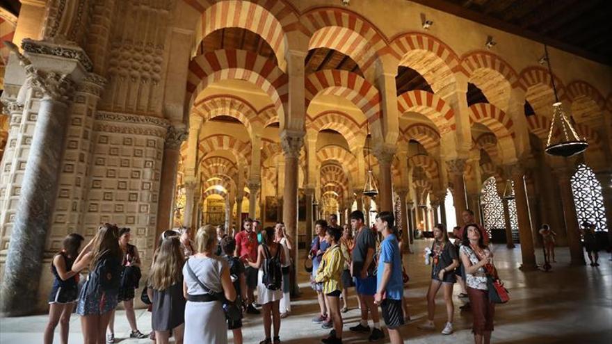 Córdoba es la segunda provincia andaluza que más creció en estancias en agosto