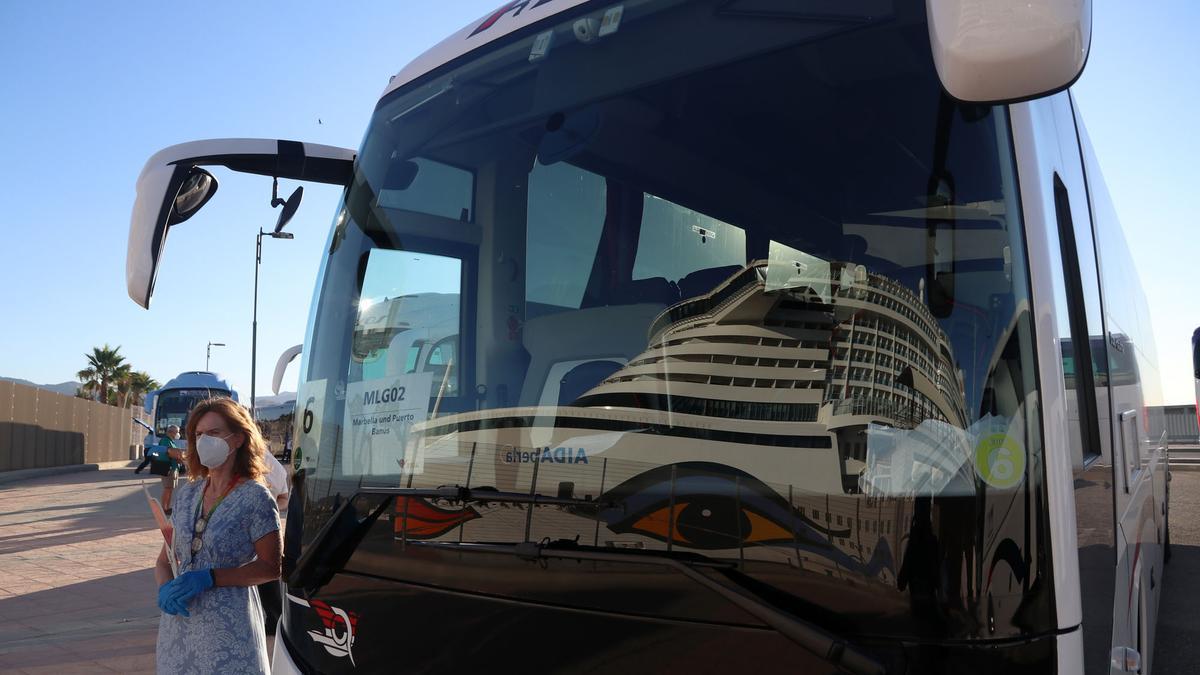 Llega el primer crucero internacional al puerto de Málaga tras la pandemia