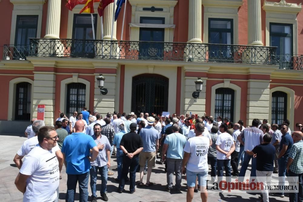 Protesta de taxis en Murcia