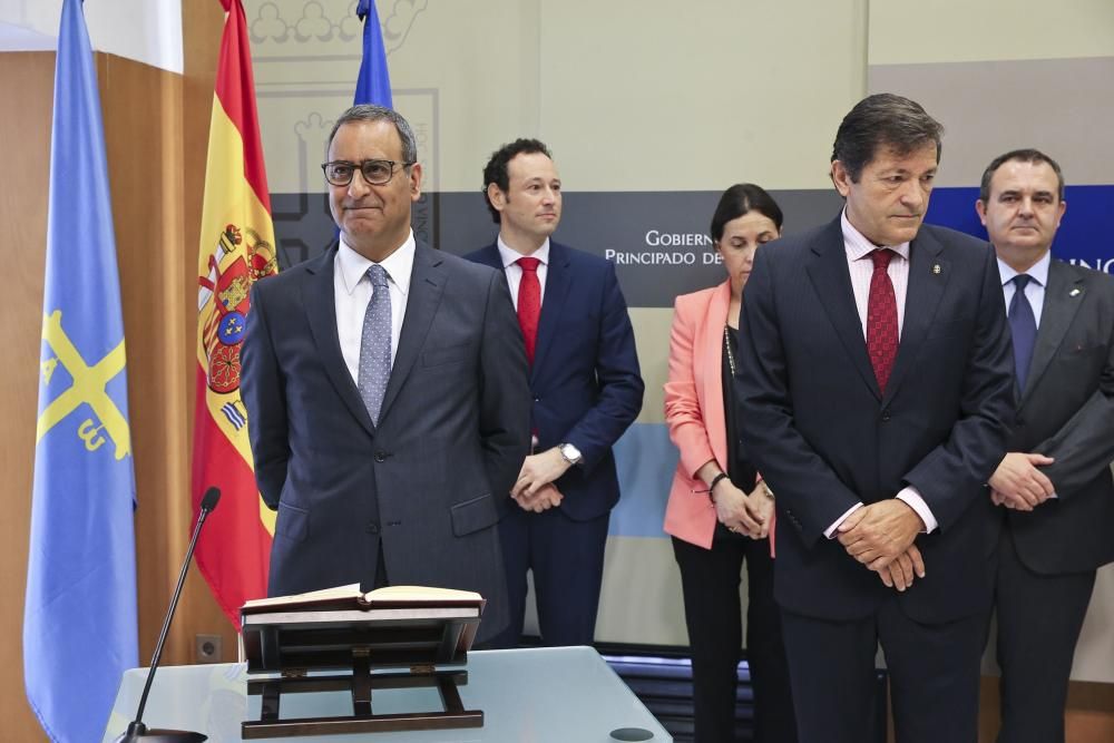 Toma de posesión de Fernando Lastra como Consejero de Infraestructuras