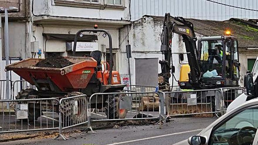 Semáforo en Meicende por obras