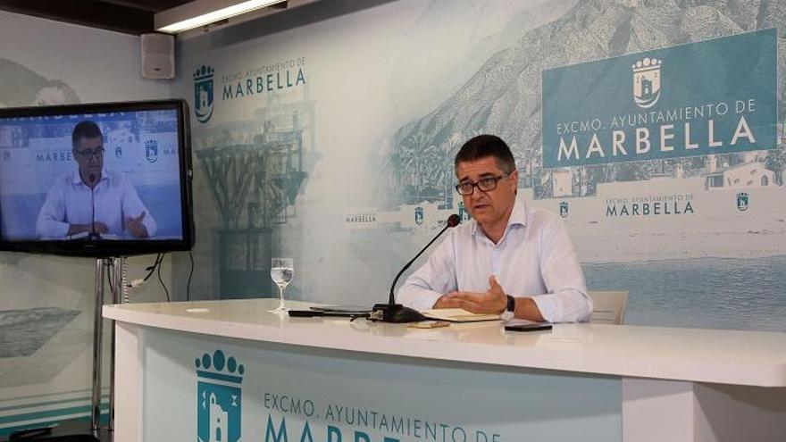 El portavoz del equipo de gobierno, Javier Porcuna, durante la rueda de prensa.