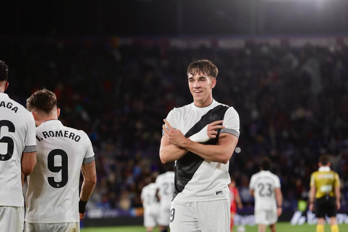 Carlos Espí aferra al Levante UD a la permanencia tras la victoria contra el Getafe en el Ciutat