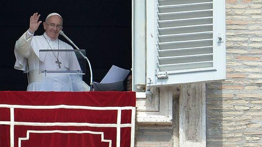 El Papa reitera su llamamiento internacional para evitar muertes en el Mediterráneo