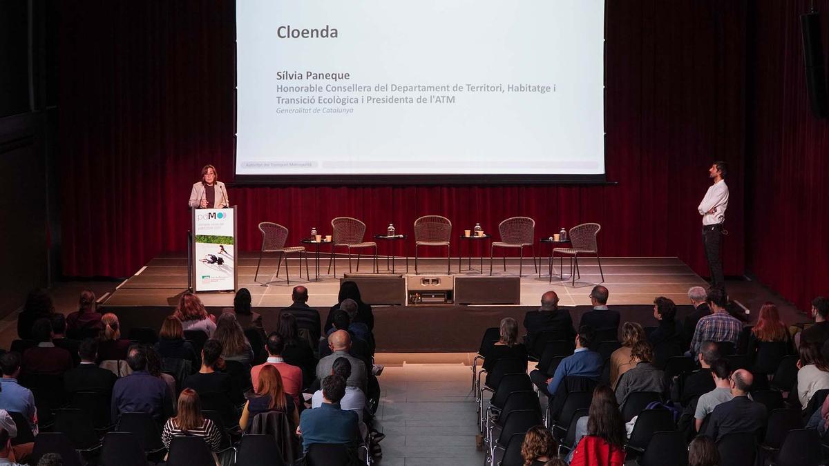 La consellera Sílvia Paneque ha considerado el Plan Director de Movilidad de la Región de Barcelona la base para mejorar la movilidad.